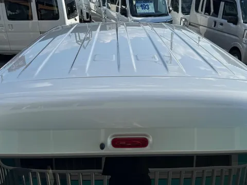 Mitsubishi Minicab Van