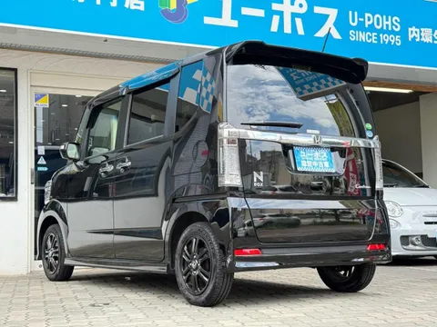 Honda N-BOX Custom
