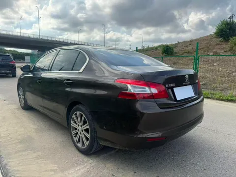 Peugeot 408
