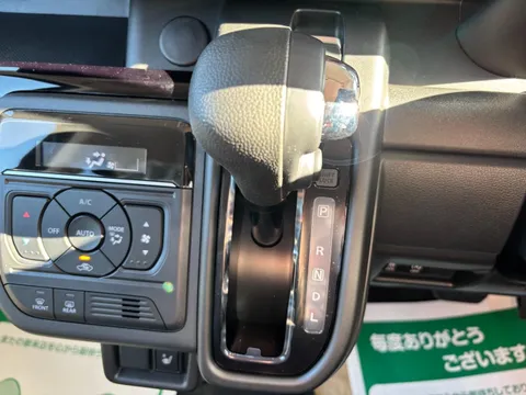 Suzuki Spacia Custom