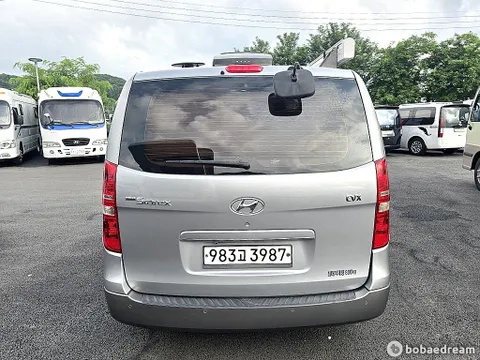 Hyundai Grand Starex
