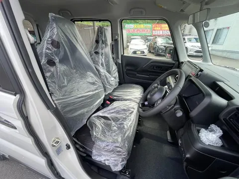 Suzuki Spacia Gear