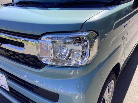 Suzuki Spacia