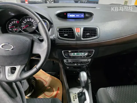 Renault SM3