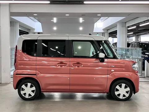 Suzuki Spacia