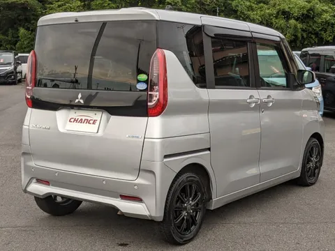Mitsubishi eK Space
