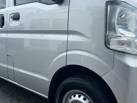 Mitsubishi Minicab Van