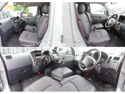 Toyota TownAce Van