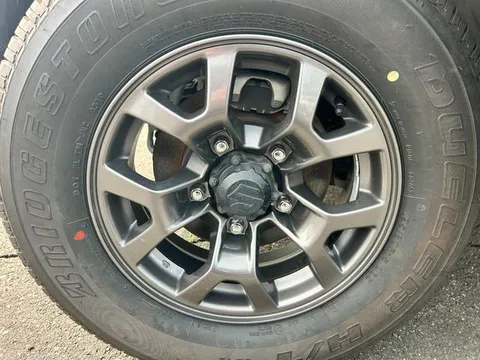 Suzuki Jimny Sierra