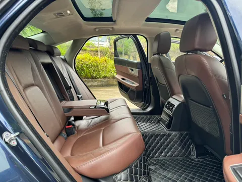 Jaguar XFL