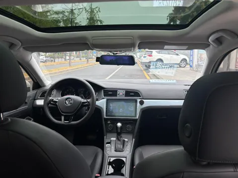 Volkswagen Lamando