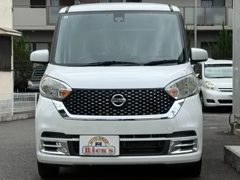 Nissan Dayz Roox