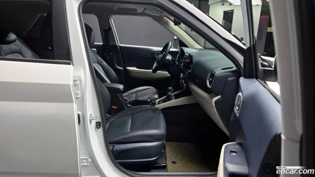 Hyundai Venue