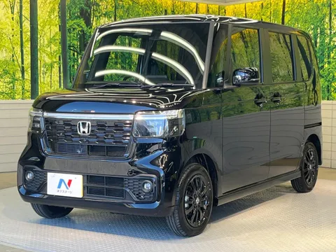 Honda N-BOX Custom