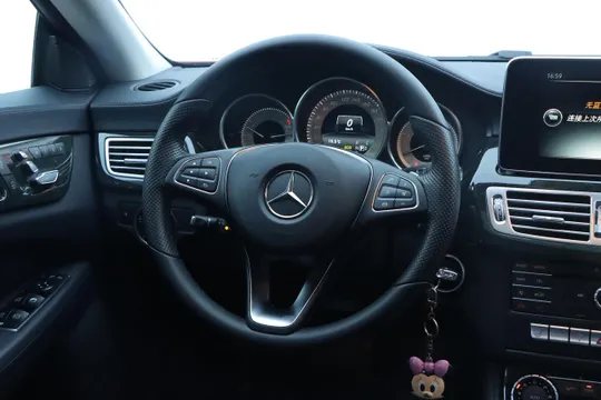 Mercedes-Benz Mercedes-Benz CLS