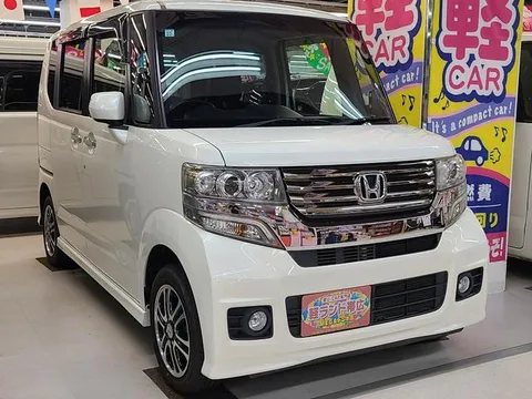 Honda N-BOX Custom