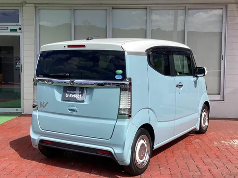 Honda N-BOX Slash