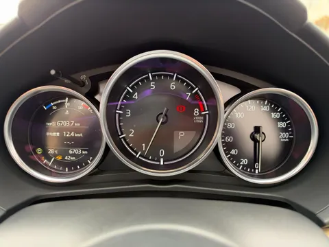 Mazda MX-5 (Roadster)