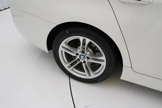 BMW BMW