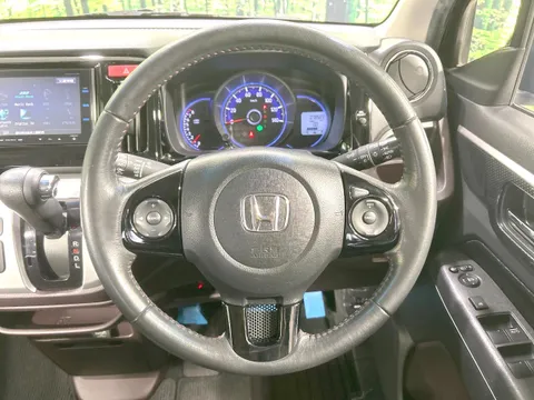 Honda N-WGN Custom
