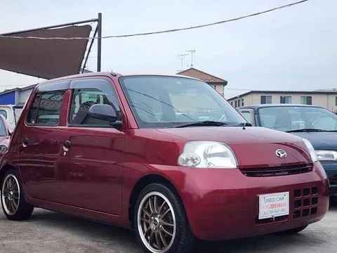Daihatsu Esse