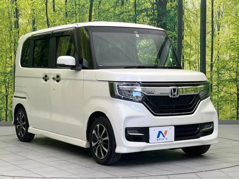 Honda N-BOX Custom