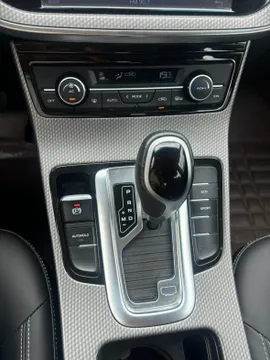 Geely Emgrand GS