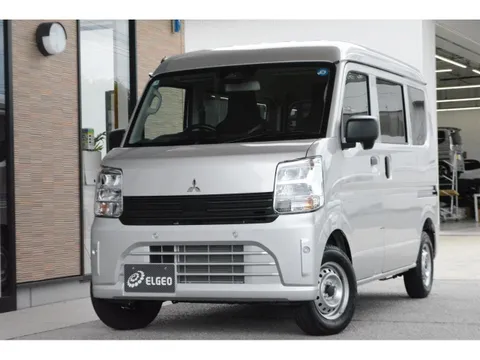 Mitsubishi Minicab Van