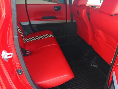 Honda N-BOX Slash