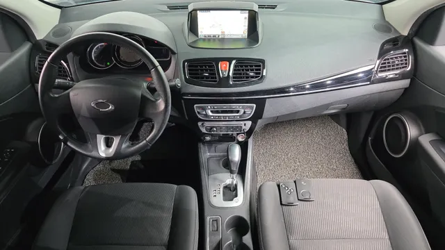 Renault SM3