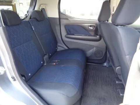 Mitsubishi eK X