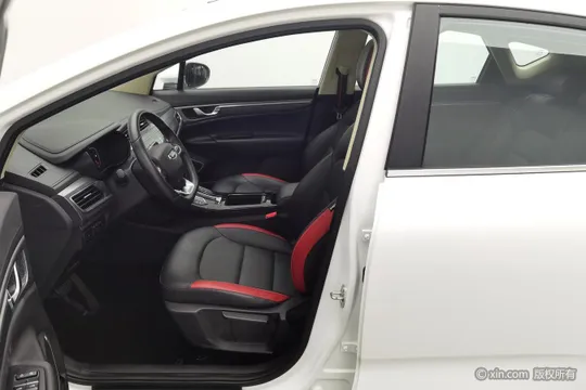 Geely Emgrand GS