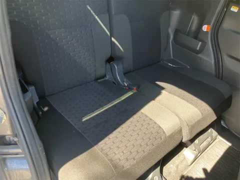 Toyota Pixis Mega