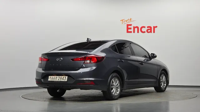 Hyundai Elantra (Avante)