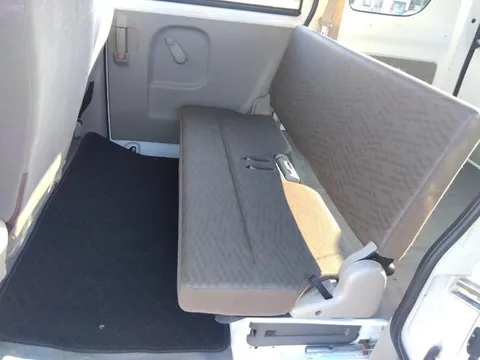 Mitsubishi Minicab Van