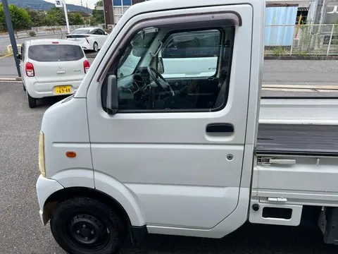Mazda Scrum Truck