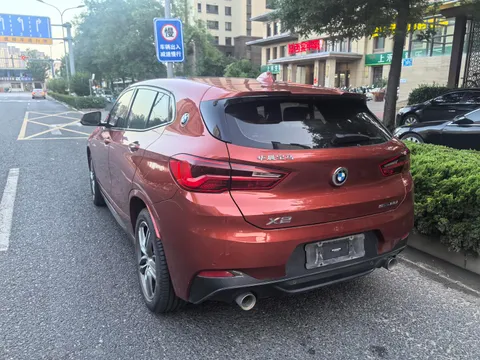 BMW X2