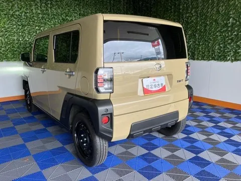 Daihatsu Taft