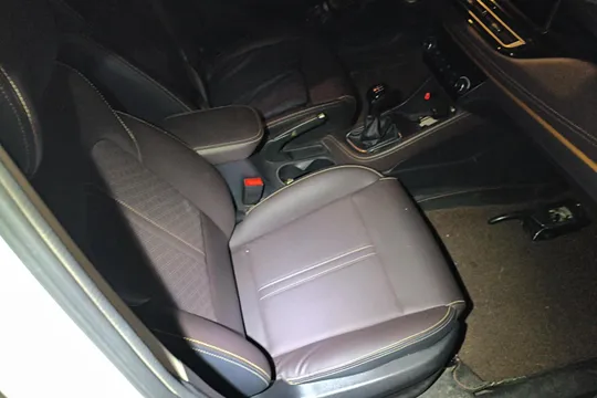 Changan Eado DT
