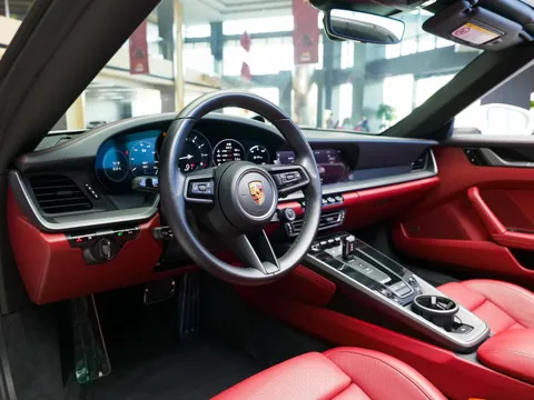 Porsche 911