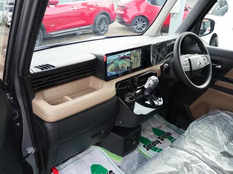 Mitsubishi Delica Mini