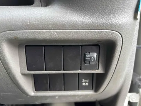 Mitsubishi Minicab Van