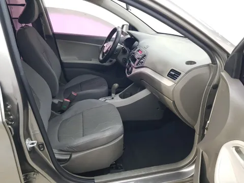 Kia Deluxe