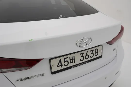 Hyundai Elantra (Avante)