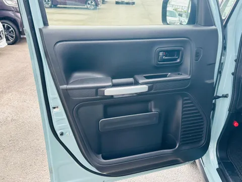 Suzuki Spacia Gear