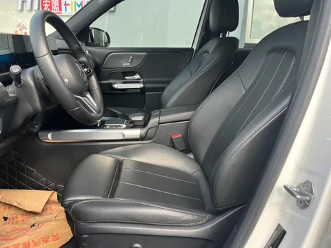 Mercedes-Benz Mercedes-Benz GLB
