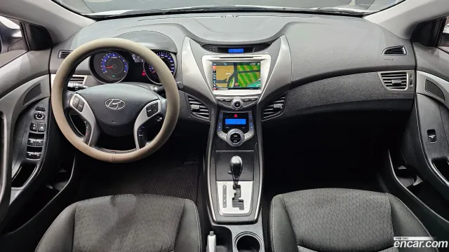 Hyundai Elantra (Avante)