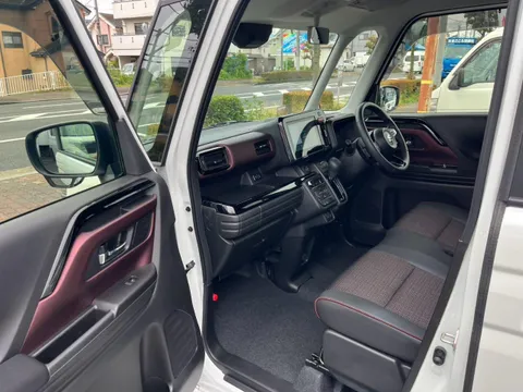Suzuki Spacia Custom