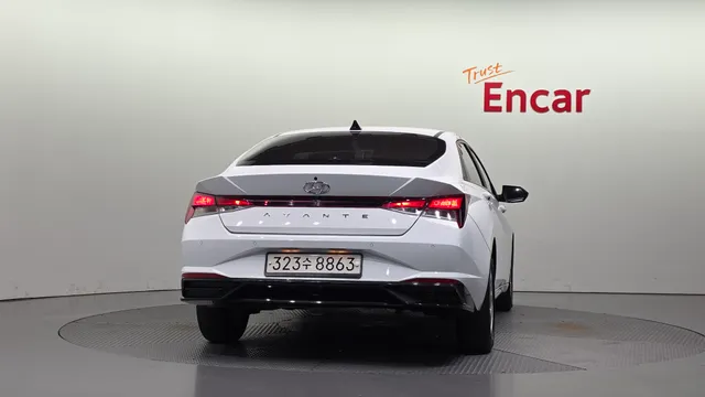 Hyundai Elantra (Avante)