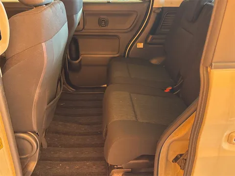 Suzuki Spacia Custom